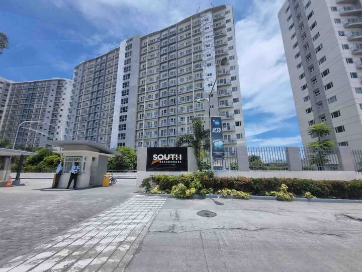 Las Piñas、フィリピンのまるまる貸切のコンドミニアム02