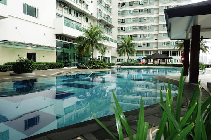 Makati、フィリピンのまるまる貸切のアパート・マンション09
