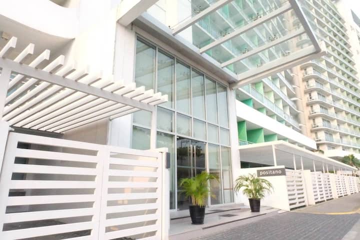 パラニャーケ、フィリピンのまるまる貸切のアパート・マンション02