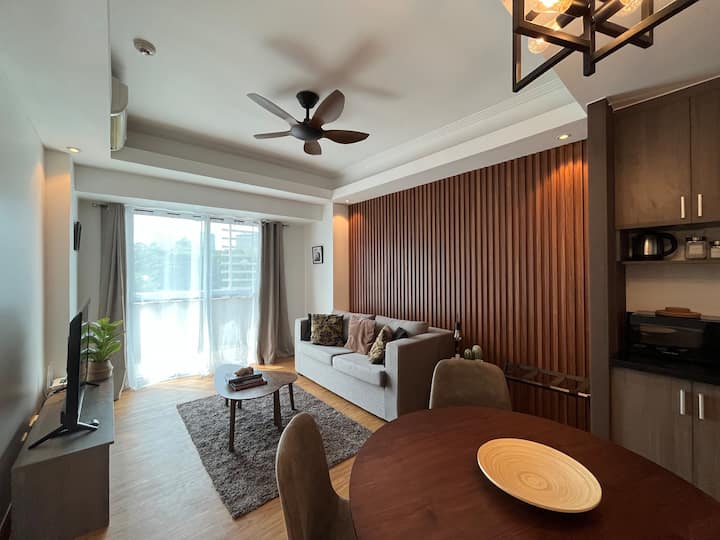 "Filinvest Corporate City, Alabang、フィリピンのまるまる貸切のアパート・マンション"03