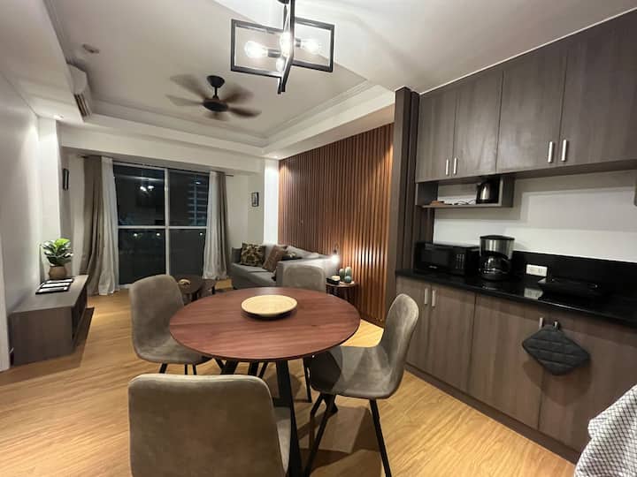 "Filinvest Corporate City, Alabang、フィリピンのまるまる貸切のアパート・マンション"09