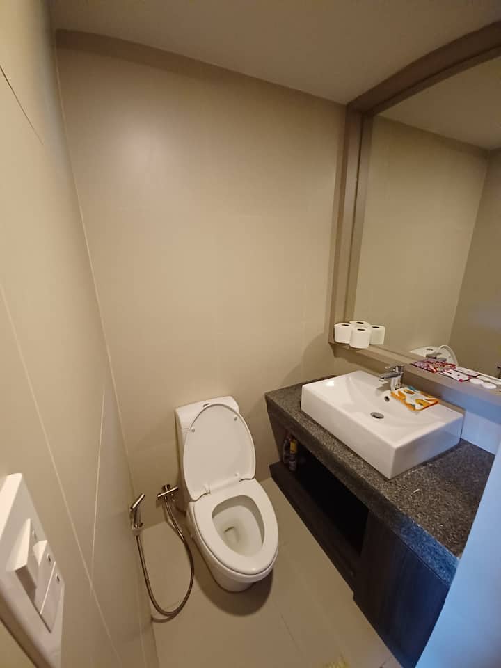 Cainta City、フィリピンのまるまる貸切のコンドミニアム05