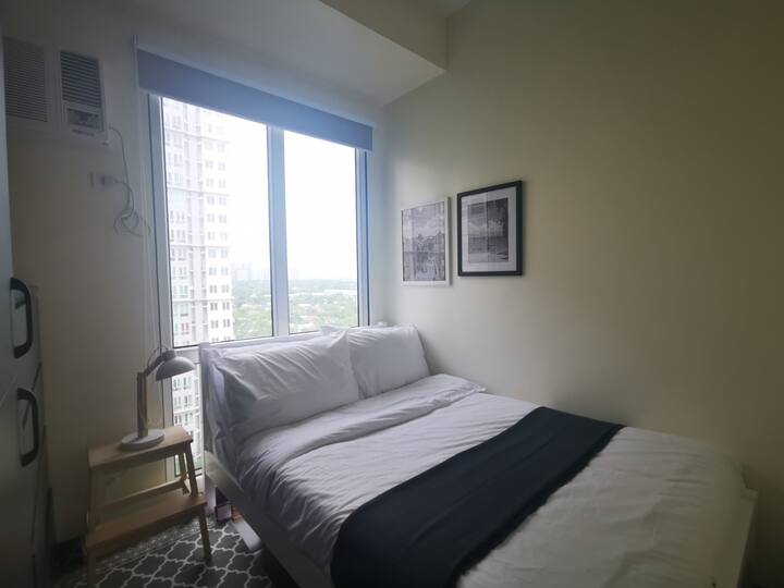 Makati、フィリピンのまるまる貸切のコンドミニアム03