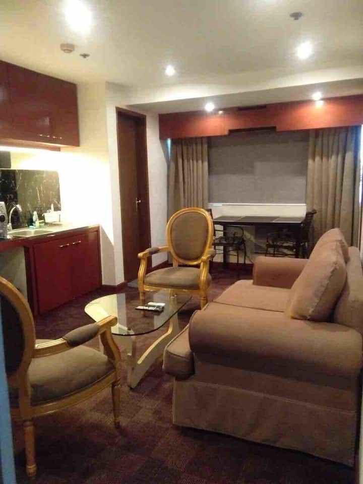 Makati、フィリピンのまるまる貸切のコンドミニアム05