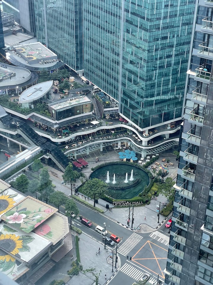 タギッグ (Taguig)、フィリピンのまるまる貸切のコンドミニアム07
