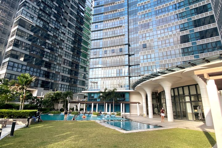 タギッグ (Taguig)、フィリピンのまるまる貸切のコンドミニアム03