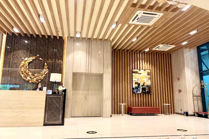 タギッグ (Taguig)、フィリピンのまるまる貸切のコンドミニアム05