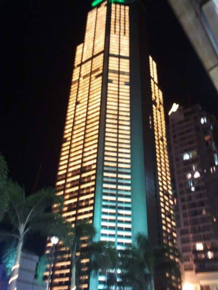 Makati、フィリピンのまるまる貸切のコンドミニアム09