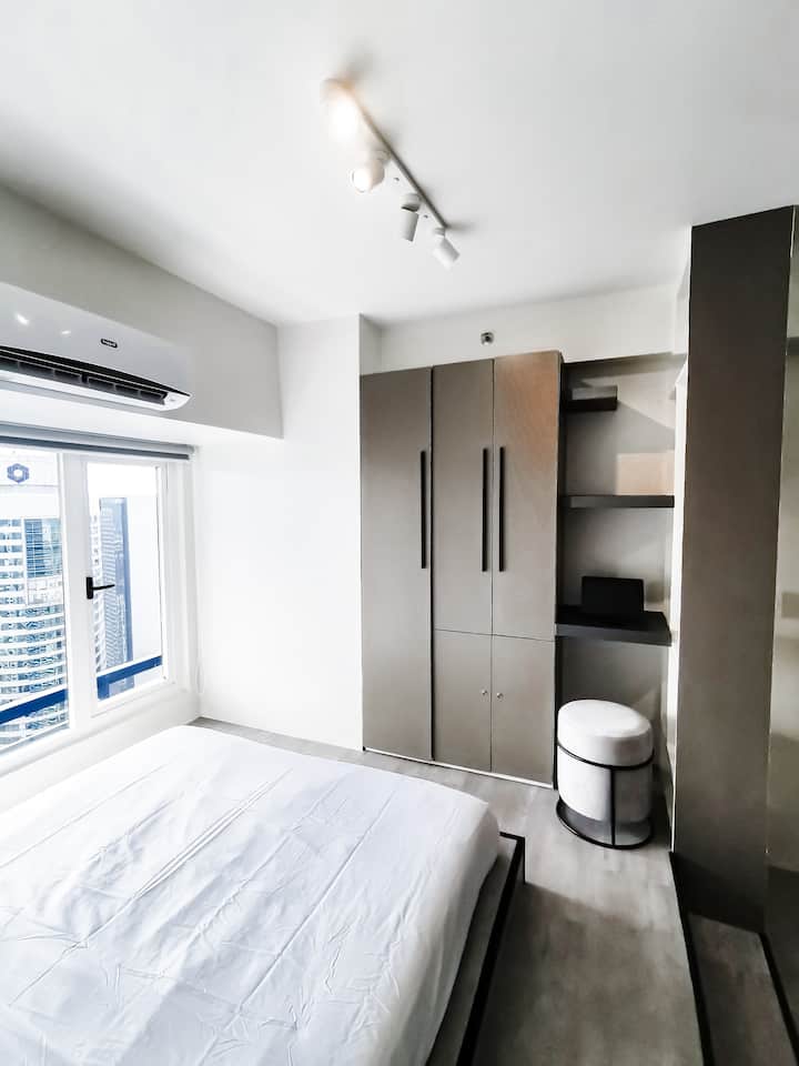 Makati、フィリピンのまるまる貸切のアパート・マンション07