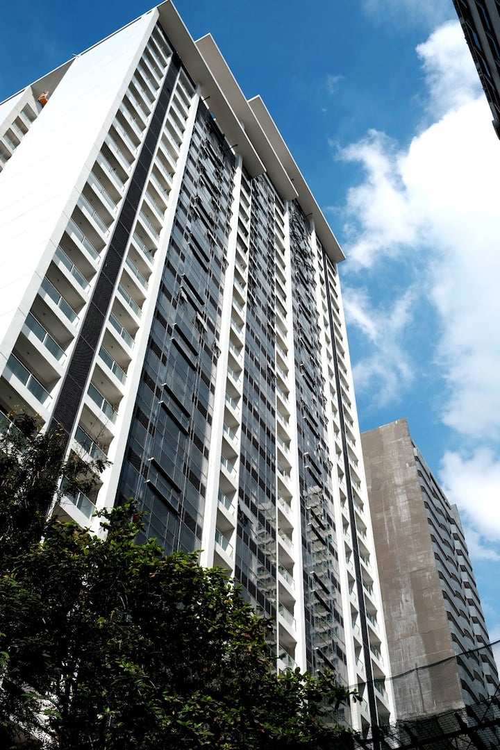 Makati、フィリピンのまるまる貸切のアパート・マンション03