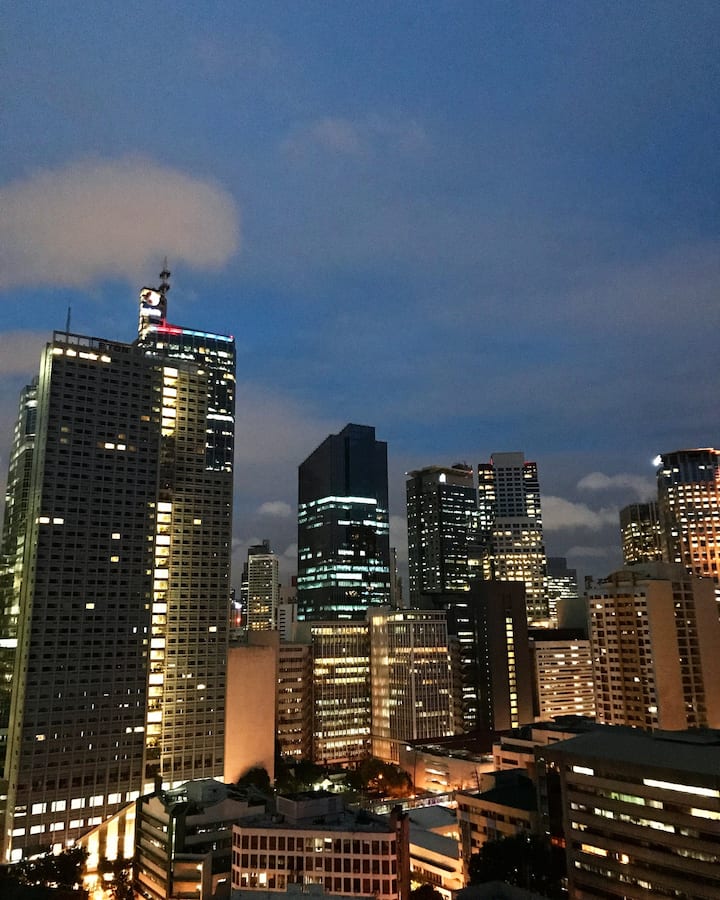 Makati、フィリピンのまるまる貸切のコンドミニアム07