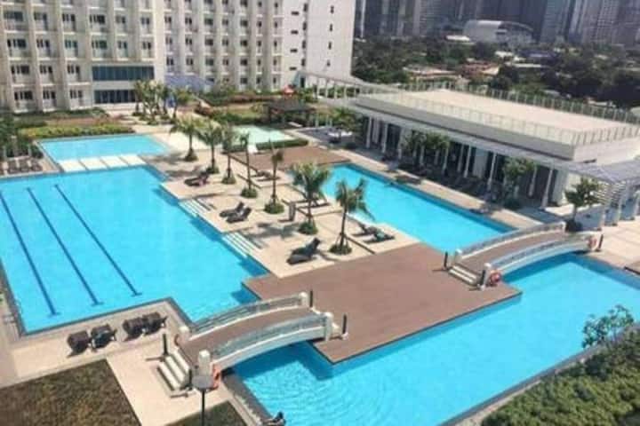 Makati、フィリピンのまるまる貸切のコンドミニアム03