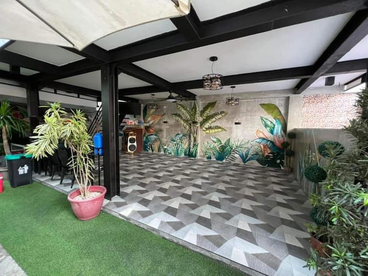 Lungsod ng Valenzuela、フィリピンのまるまる貸切の住宅03