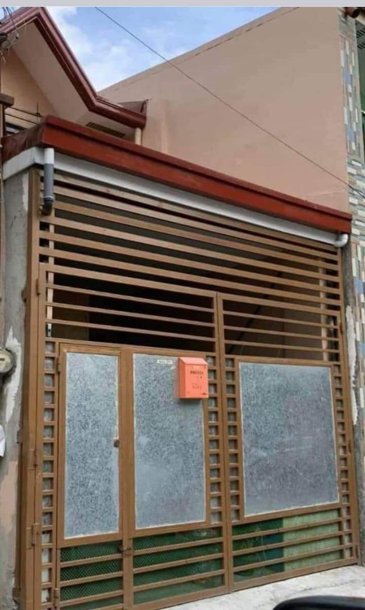 Rodriguez、フィリピンのまるまる貸切の町家・長屋09