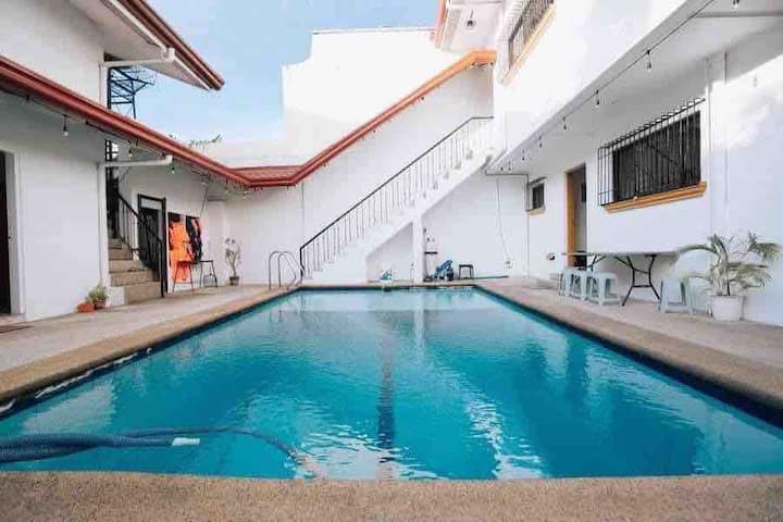 Lungsod Quezon、フィリピンのまるまる貸切の住宅03