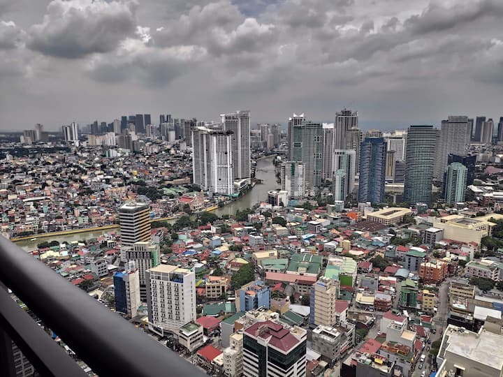 Salamanca Street corner Kalayaan Avenue Barangay Poblacion Makati、フィリピンのまるまる貸切のロフト09