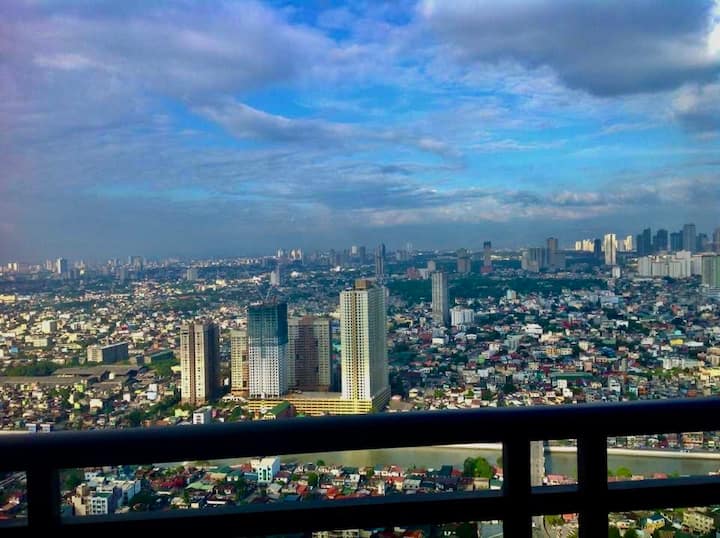 Makati、フィリピンのまるまる貸切のコンドミニアム01