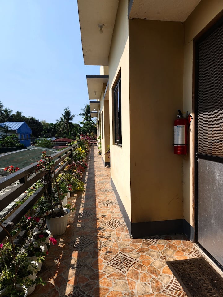 Cauayan City、フィリピンのまるまる貸切のアパート・マンション09