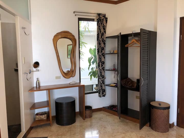 マレー、フィリピンのアパートホテルのお部屋05