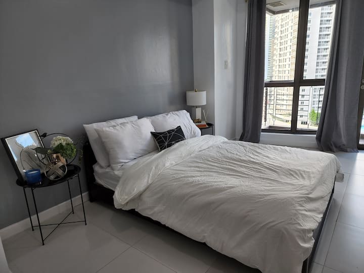 Makati、フィリピンのまるまる貸切のアパート・マンション05
