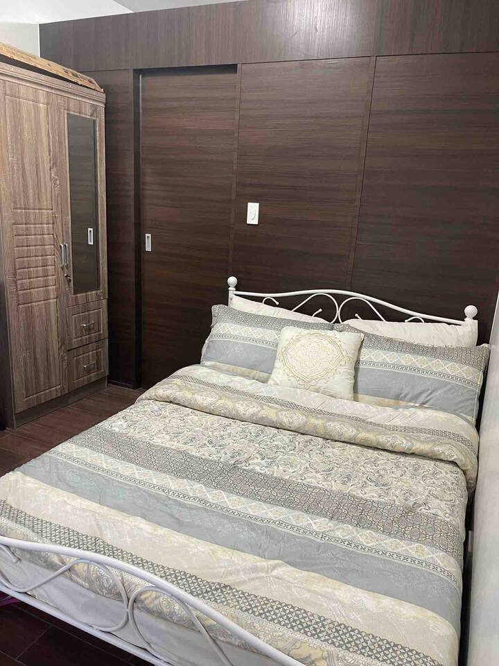 Makati、フィリピンのまるまる貸切のコンドミニアム06