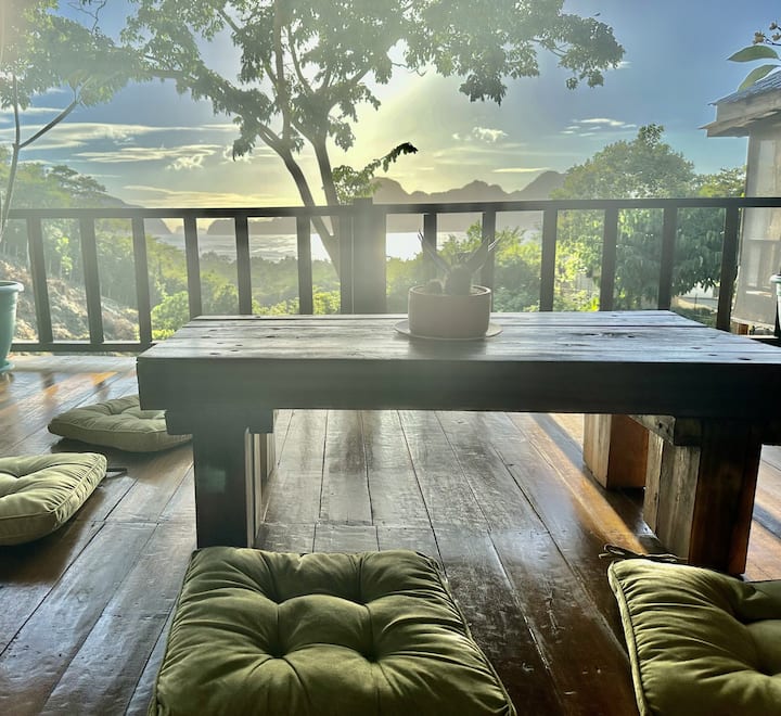 El Nido、フィリピンのまるまる貸切のログハウス03