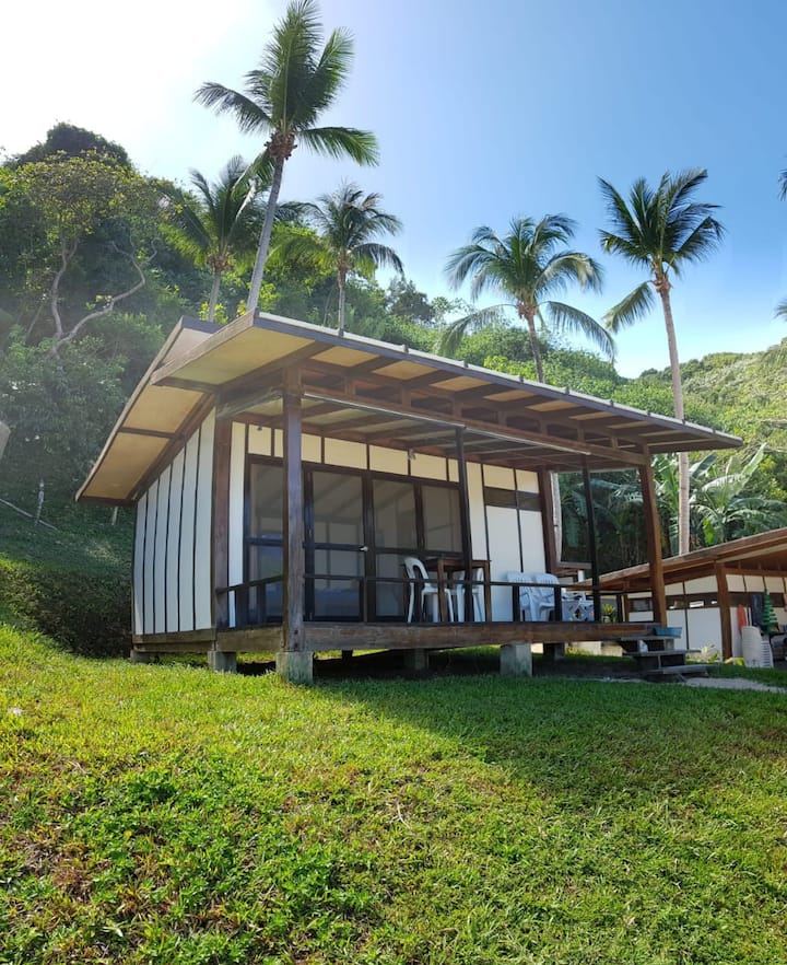 El Nido、フィリピンのまるまる貸切のバンガロー01