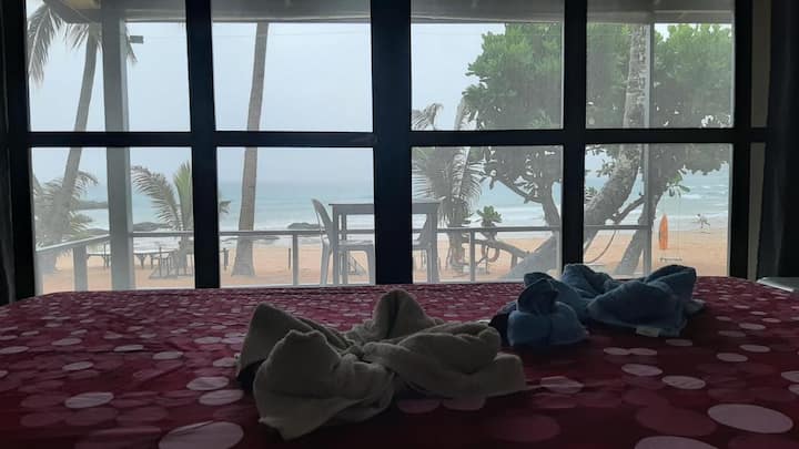 El Nido、フィリピンのまるまる貸切のバンガロー03