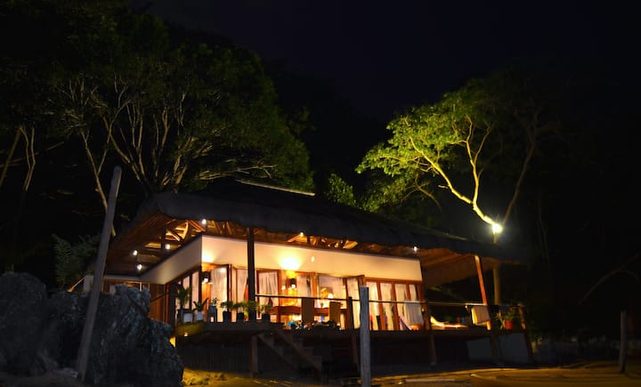"El Nido,、フィリピンのまるまる貸切のヴィラ"09