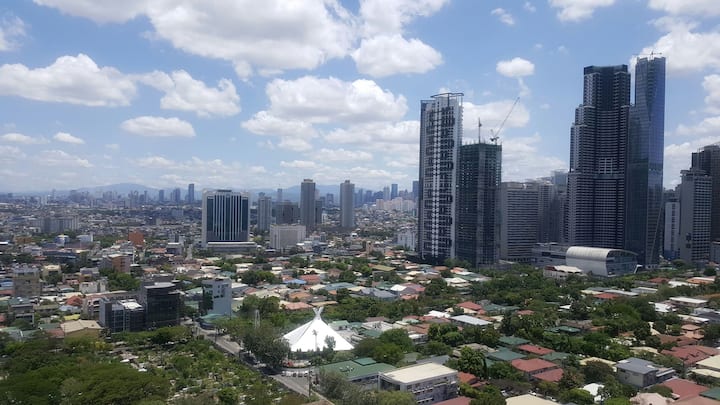 Makati、フィリピンのまるまる貸切のアパート・マンション03