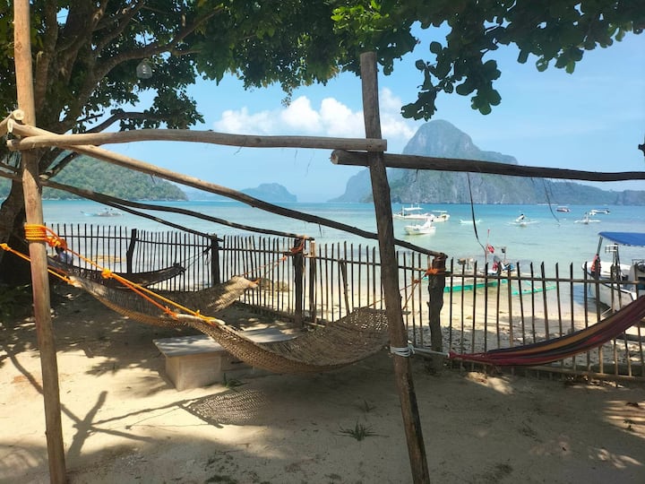 El Nido、フィリピンのまるまる貸切のコテージ04