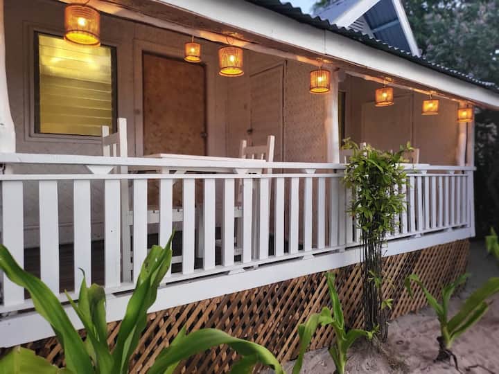 El Nido、フィリピンのまるまる貸切の離れ05