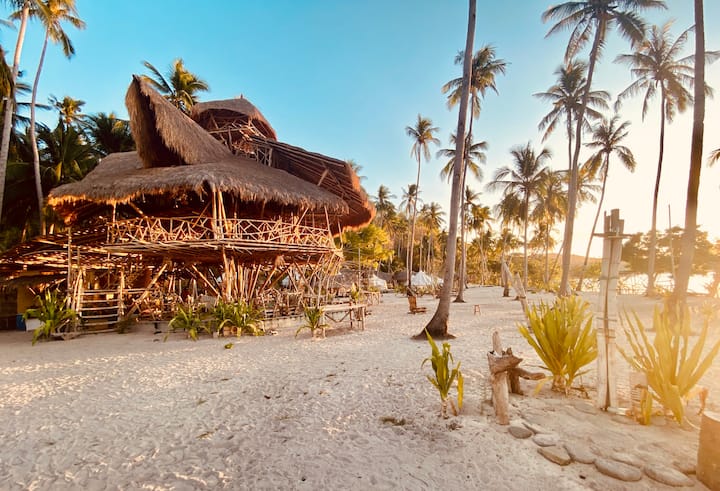 Darocotan Island、フィリピンのテントの個室06