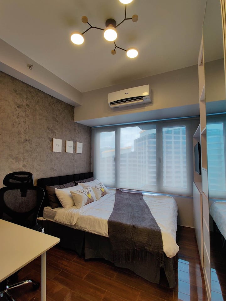 Makati、フィリピンのまるまる貸切のアパート・マンション05