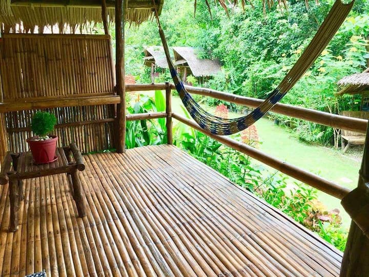 El Nido、フィリピンのネイチャーロッジの個室07