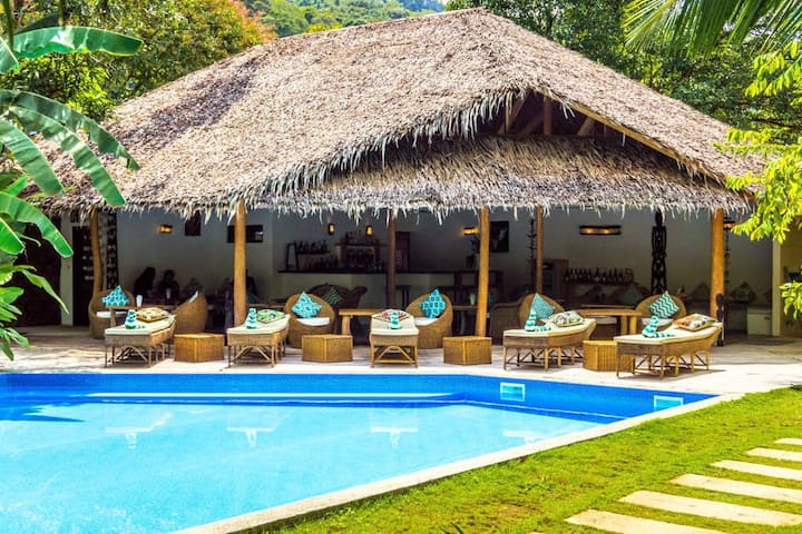 El Nido、フィリピンのまるまる貸切のヴィラ07