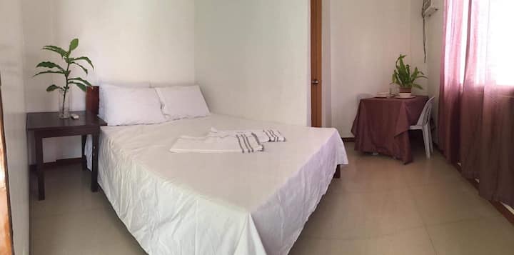 El Nido、フィリピンのゲストルーム04