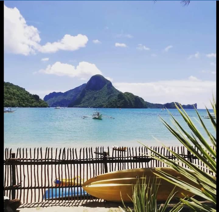 El Nido、フィリピンのまるまる貸切のログハウス03