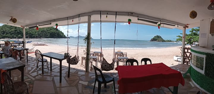 El Nido、フィリピンのゲストルーム01