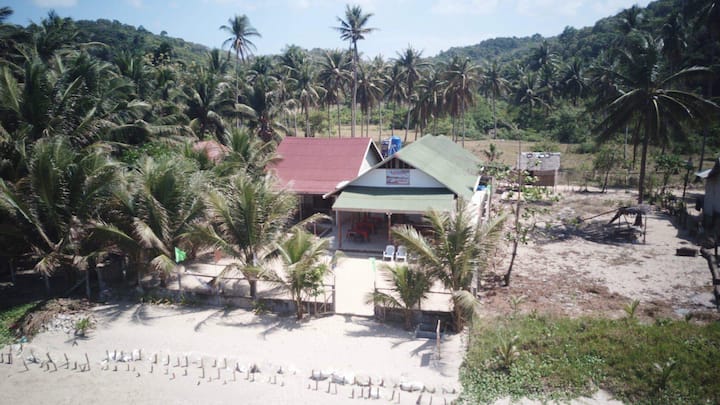 El Nido、フィリピンのゲストルーム09