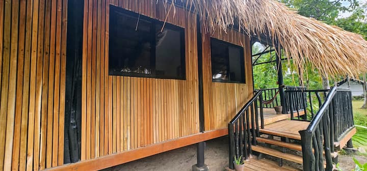 Lumambong Beach、フィリピンのタイニーハウス06