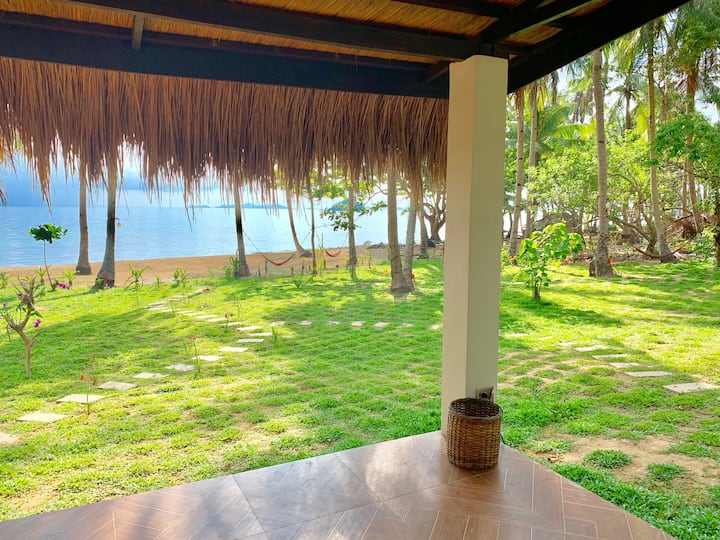 El Nido、フィリピンのまるまる貸切のヴィラ05