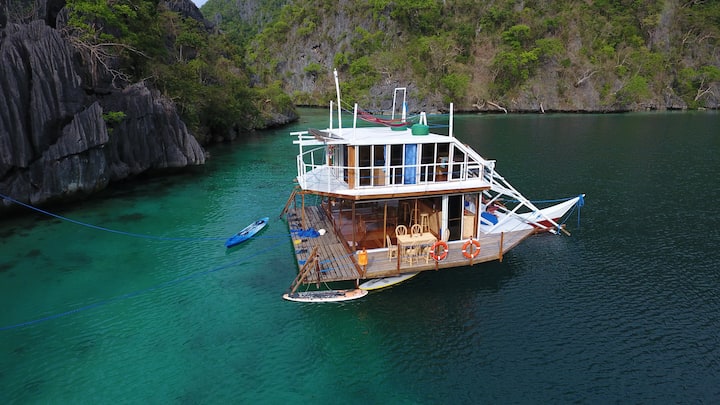 "Coron, Palawan、フィリピンのゲストルーム"01