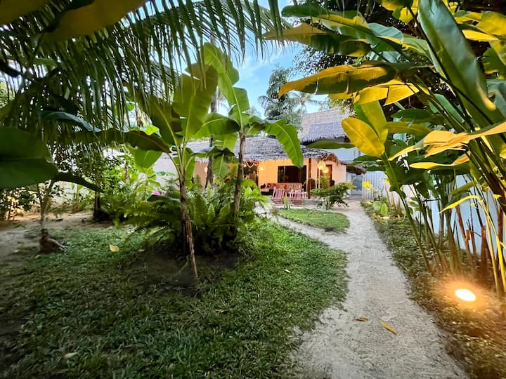 El Nido、フィリピンのまるまる貸切の住宅05