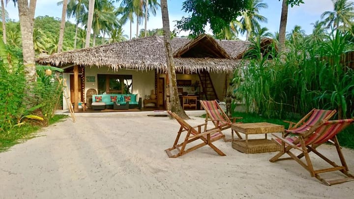 El Nido、フィリピンのまるまる貸切の住宅02
