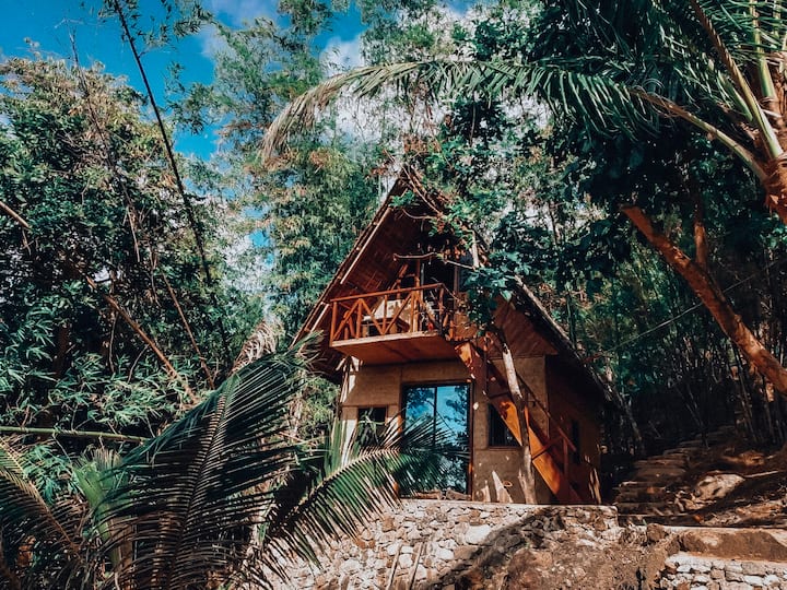Busuanga、フィリピンの古民家の個室02