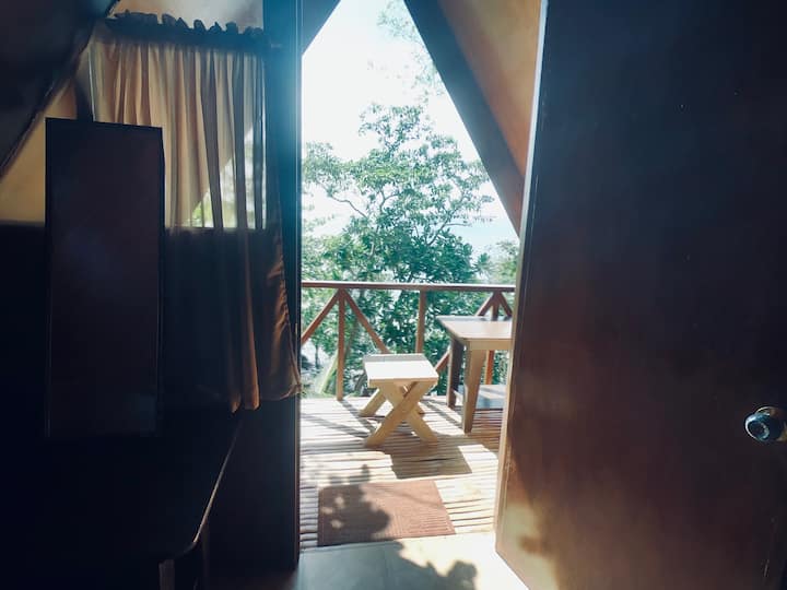Busuanga、フィリピンの古民家の個室08