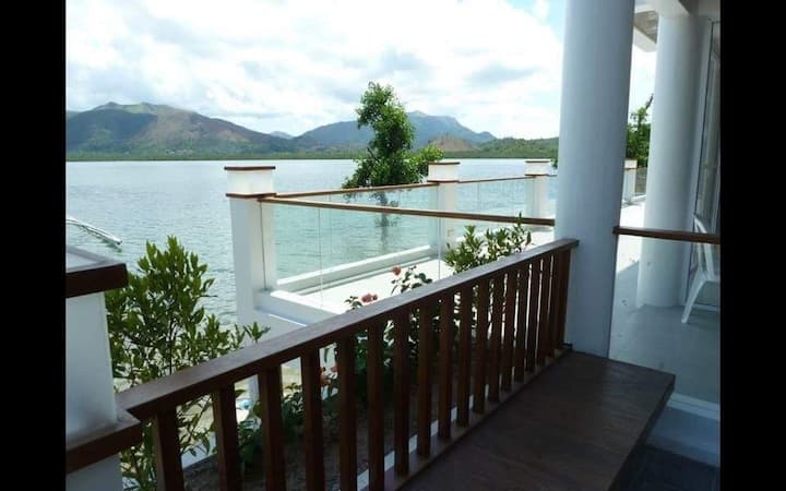 Coron、フィリピンの島の個室05