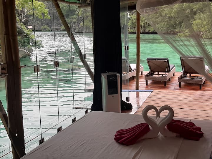"Coron, Palawan、フィリピンのハウスボート"05