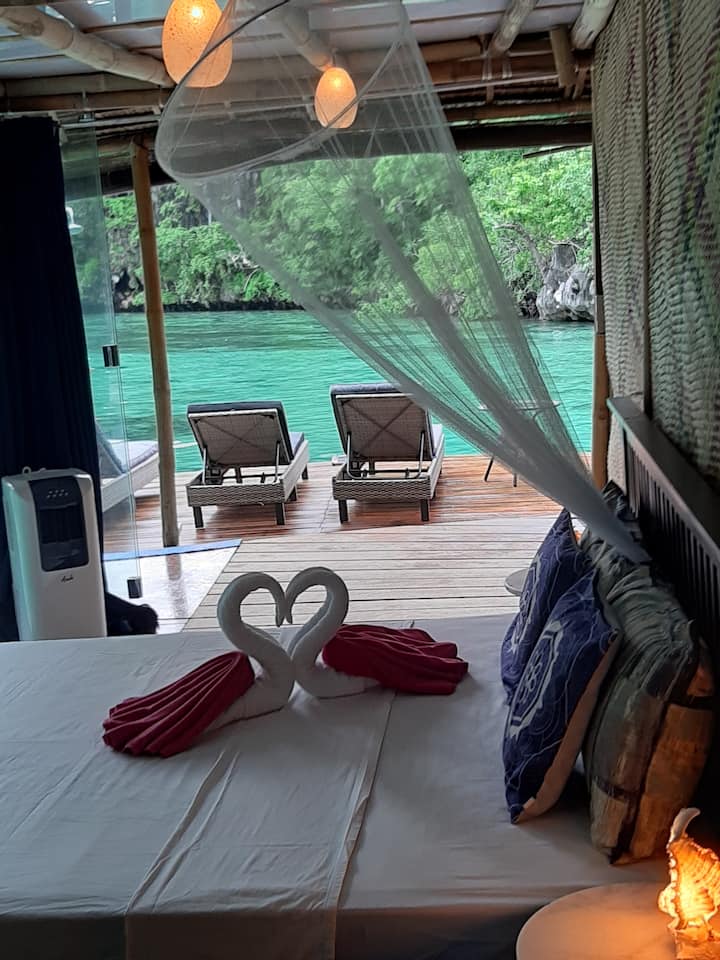 "Coron, Palawan、フィリピンのハウスボート"09